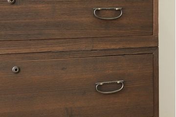 アンティーク家具　☆アンティーク　シンプルなチェスト(箪笥)