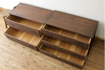 アンティーク家具　☆アンティーク　シンプルなチェスト(箪笥)