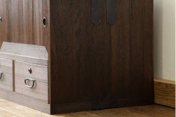 アンティーク家具　シンプルなアンティークローボード(箪笥・タンス)