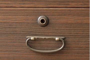 アンティーク家具　シンプルなアンティークローボード(箪笥・タンス)