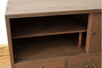 アンティーク家具　シンプルなアンティークローボード(箪笥・タンス)