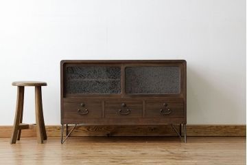 アンティーク家具　アンティーク　結霜ガラス鉄脚ローボード
