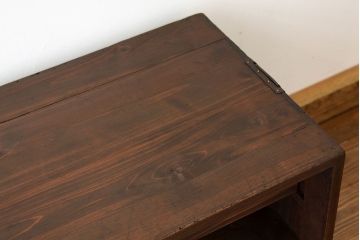 アンティーク家具　アンティーク　古い木の引き出し付ローボード・飾り棚