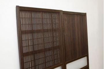 ★古民具・骨董　銀モールガラス入り裏障子付き格子戸2枚セット?(引き戸・建具)