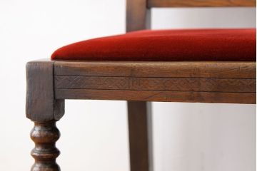 アンティーク家具　★海外輸入品　重厚なオークの高級ダイニングチェア2脚セット?