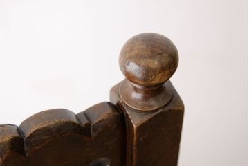 アンティーク家具　★海外輸入品　重厚なオークの高級ダイニングチェア2脚セット?