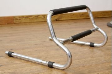 ヴィンテージ家具　イギリスビンテージ　バーバーチェア?椅子(床屋)