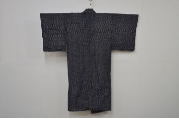 ○古い木綿着物　4点(絣古布材料)