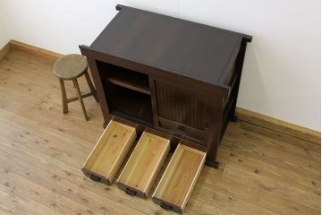 アンティーク家具　古民具・骨董　シックな三尺近江水屋箪笥(サイドボード)?