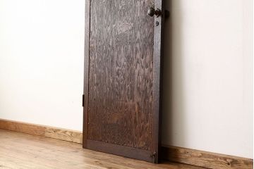 ★昭和レトロ　古い木の希少な六角ノブ付きドア?(扉)