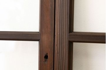 アンティーク　古い木の小さなガラス戸2枚(引き戸)