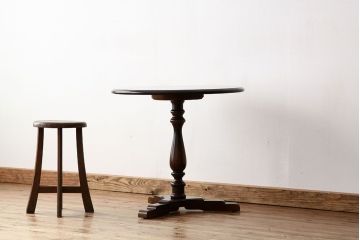 中古　飛騨産業穂高丸型カフェテーブル?キツツキ　オケージョナルテーブル