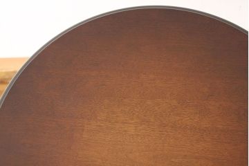 中古　飛騨産業穂高丸型カフェテーブル?キツツキ　オケージョナルテーブル