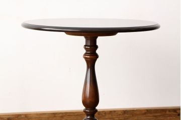 中古　飛騨産業穂高丸型カフェテーブル?キツツキ　オケージョナルテーブル