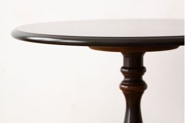中古　飛騨産業穂高丸型カフェテーブル?キツツキ　オケージョナルテーブル