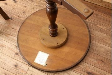 中古　飛騨産業穂高丸型カフェテーブル?キツツキ　オケージョナルテーブル