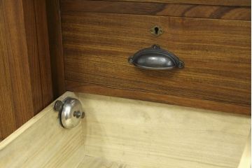 アンティーク家具　古民具・骨董　総欅無垢　特別注文造りの帳場箪笥(引き出し金庫)