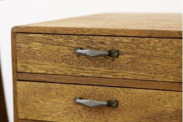 レトロ家具　昭和レトロ　古い木のシンプルな4杯小引き出し(アンティーク)