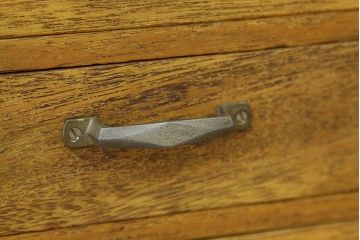 レトロ家具　昭和レトロ　古い木のシンプルな4杯小引き出し(アンティーク)