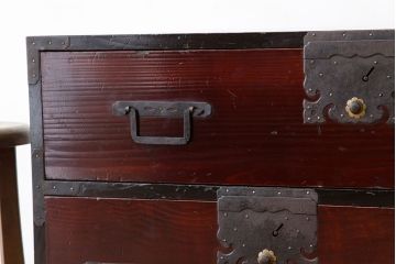 アンティーク家具　古民具・骨董　重厚な鉄脚付き希少な村上箪笥ローボード(チェスト・時代箪笥)