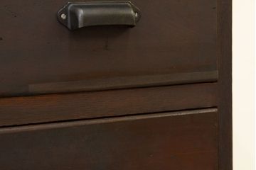 レトロ家具　昭和レトロ　使い込まれたアンティークチェスト(たんす・引き出し・ドロワー)