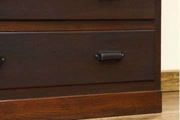 レトロ家具　昭和レトロ　使い込まれたアンティークチェスト(たんす・引き出し・ドロワー)