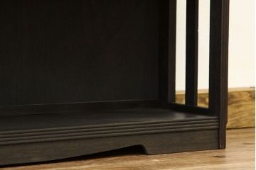 レトロ家具　★昭和レトロ　シックな透かし彫りデザイン本棚(飾り棚)