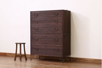 アンティーク家具　☆アンティーク　古い桐材鉄脚付き　5丁引き出し重ねチェスト(箪笥アイアン、桐箪笥、桐たんす)
