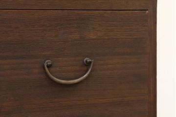 アンティーク家具　☆アンティーク　古い桐材鉄脚付き　5丁引き出し重ねチェスト(箪笥アイアン、桐箪笥、桐たんす)