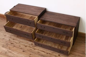 アンティーク家具　☆アンティーク　古い桐材鉄脚付き　5丁引き出し重ねチェスト(箪笥アイアン、桐箪笥、桐たんす)