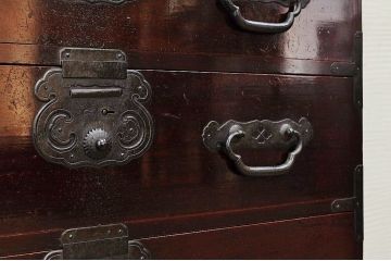 極上美品!漆の綺麗な松本箪笥
