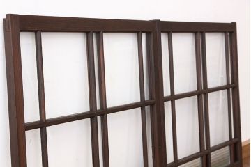 アンティーク　素敵なデザインの銀モールと色ガラス入り引き戸2枚セット?(ガラス戸・窓)