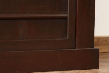 アンティーク家具　古民具・骨董　重厚な二段重ね四尺水屋箪笥(タンス・たんす・食器棚)