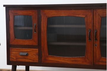 アンティーク家具　アンティーク　天板無垢材モールガラスサイドボード(リビングボード)(収納棚)