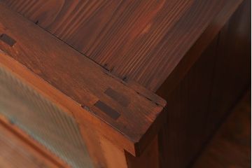 アンティーク家具　アンティーク　古い木のモールガラス入り鉄脚付き収納棚(ローボード)