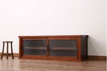 アンティーク家具　アンティーク　古い木のモールガラスローボード(リビングボード)