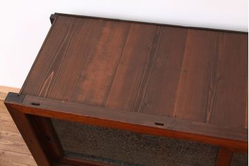 アンティーク家具　古民具・骨董　素敵な結霜ガラスのモダンな五尺水屋箪笥(食器棚)