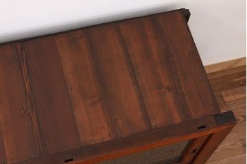 アンティーク家具　古民具・骨董　素敵な結霜ガラスのモダンな五尺水屋箪笥(食器棚)