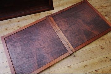 アンティーク家具　極上!古い欅材の重厚な二段重ね収納箪笥
