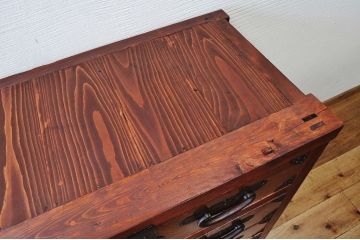アンティーク家具　極上!古い欅材の重厚な二段重ね収納箪笥
