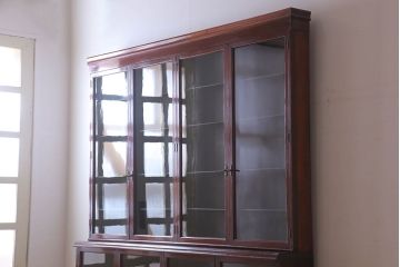 アンティーク家具　イギリスアンティーク特大キャビネット
