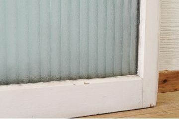 アンティーク　シャビーなペイントのレトロな銀モールガラス引き戸2枚セット