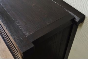 アンティーク家具　味のある横桟時代箪笥サイドボード(水屋箪笥)