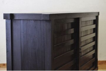 アンティーク家具　味のある横桟時代箪笥サイドボード(水屋箪笥)