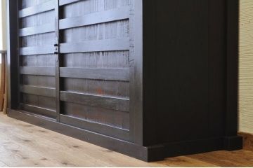 アンティーク家具　味のある横桟時代箪笥サイドボード(水屋箪笥)