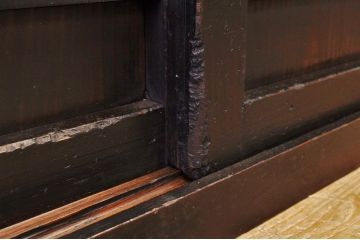 アンティーク家具　味のある横桟時代箪笥サイドボード(水屋箪笥)