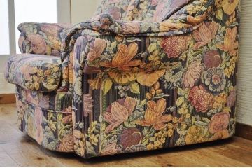中古ヨーロッパ製ゴブラン織り高級シングルソファ2