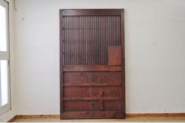 総欅!味のあるシンプルな格子蔵戸