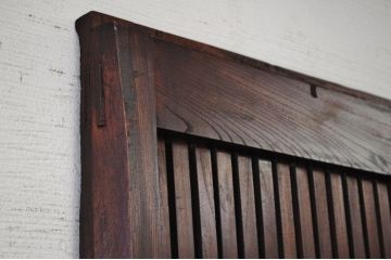 総欅!味のあるシンプルな格子蔵戸