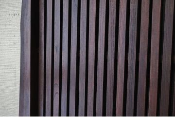 総欅!味のあるシンプルな格子蔵戸
